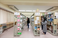 帝京学園短期大学2号館　図書室 